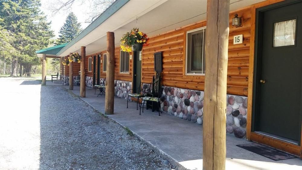 Hilltop Cabins And Motel Grand Marais Exterior photo